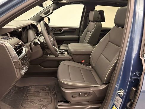 New 2026 GMC Yukon Elevation image 18