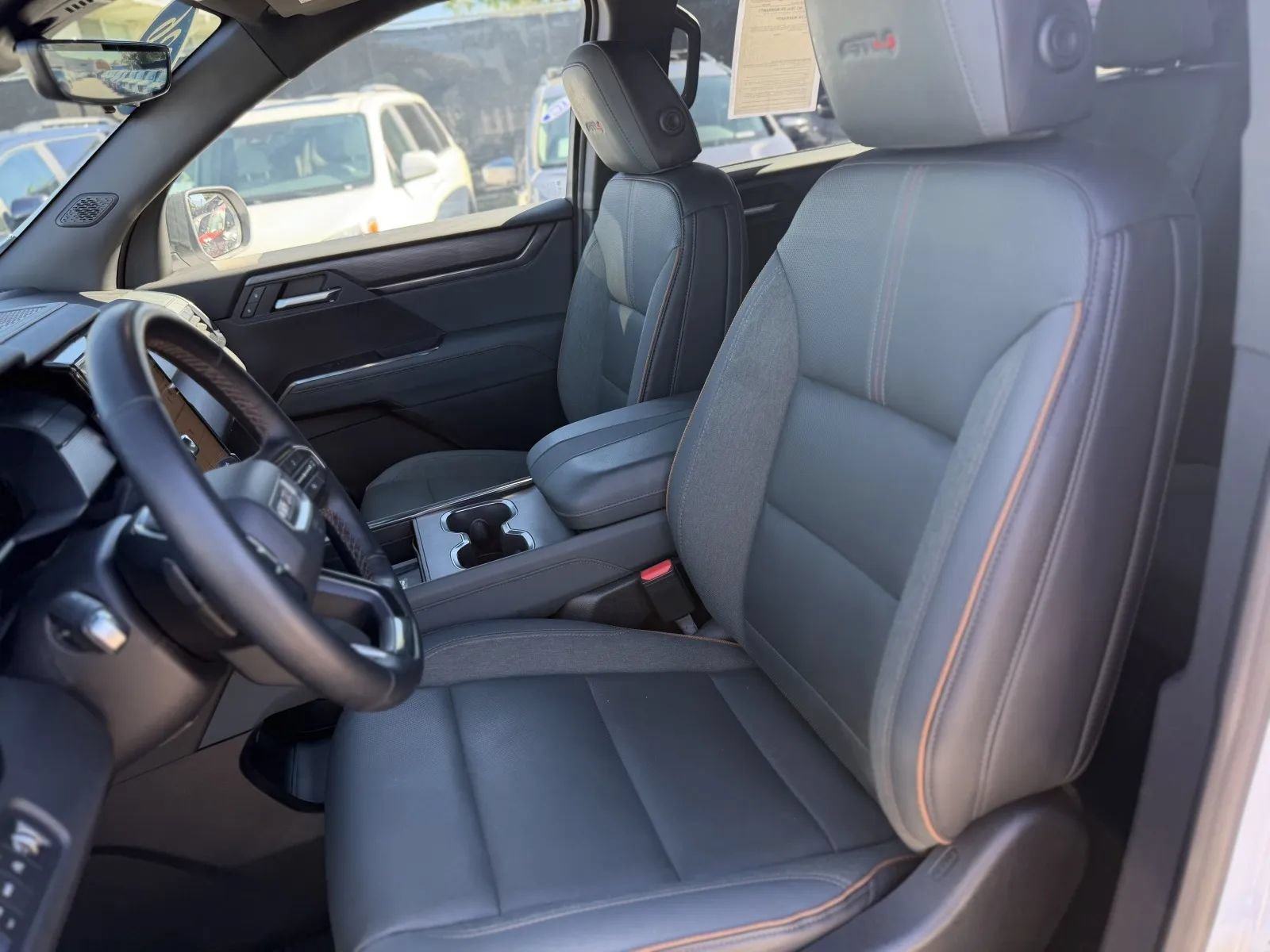 Used 2026 GMC Acadia AT4 w/ LPO, Floor Liner Package AWD/4WD image 15