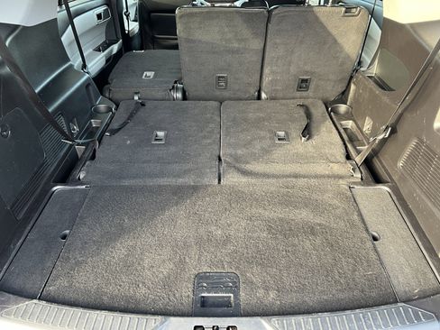 Used 2021 Ford Explorer XLT w/ Equipment Group 202A image 22