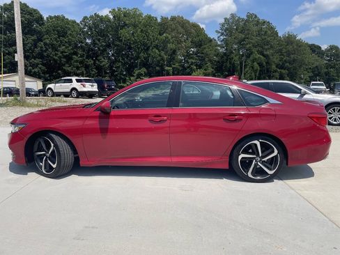 Used 2018 Honda Accord Sport image 8