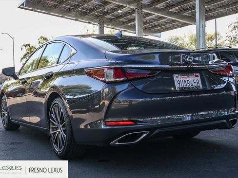 Certified 2025 Lexus ES 350 w/ Premium Package image 4