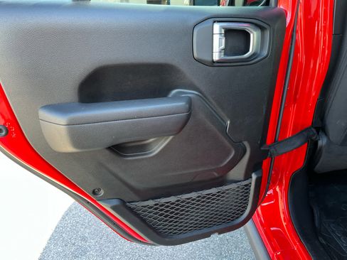 Used 2023 Jeep Wrangler Rubicon w/ LED Lighting Group image 24