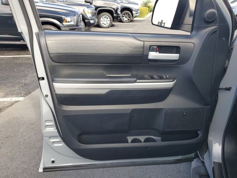 Used 2019 Toyota Tundra Limited w/ Limited Premium Package image 19
