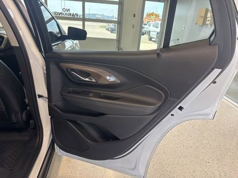 Used 2022 GMC Terrain Denali AWD/4WD image 48