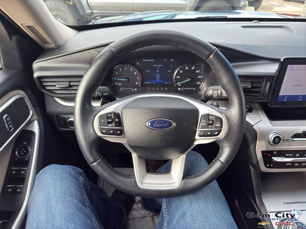 Used 2020 Ford Explorer XLT w/ Comfort Package AWD/4WD image 19