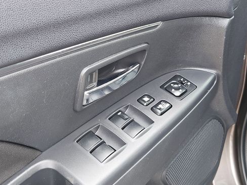 Used 2017 Mitsubishi Outlander Sport ES FWD image 12