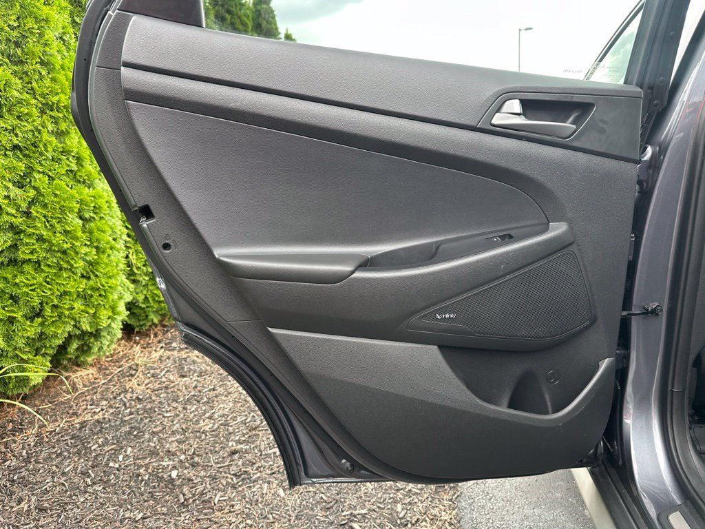 Used 2018 Hyundai Tucson Limited w/ Cargo Package FWD image 9