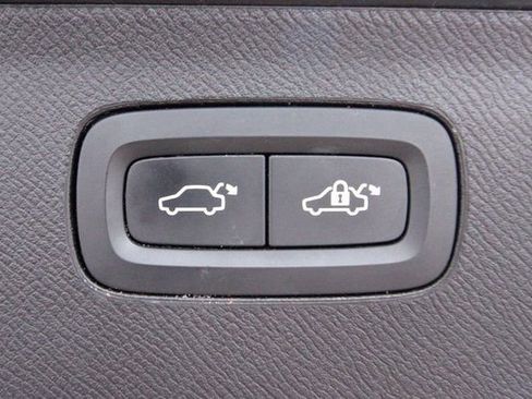 Used 2021 Volvo XC90 T8 Inscription Expression w/ Protection Package Premier image 37