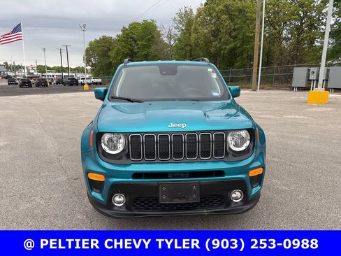Used 2021 Jeep Renegade Latitude image 2