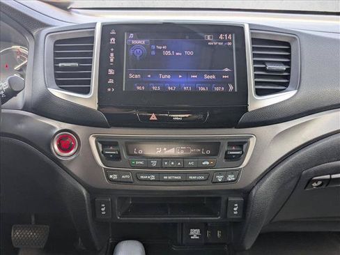 Used 2018 Honda Pilot EX-L image 12