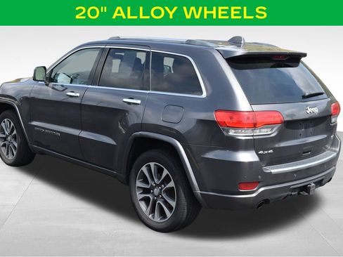 Used 2018 Jeep Grand Cherokee Overland AWD/4WD image 9