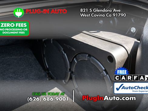 Used 2011 Ford Mustang Shelby GT500 RWD image 12