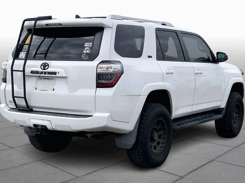 Used 2017 Toyota 4Runner SR5 image 13