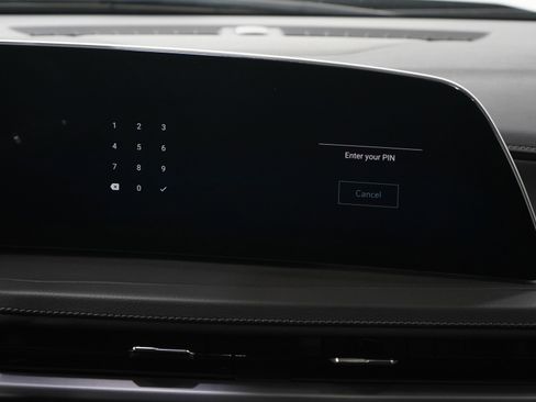 Used 2024 Cadillac XT4 Premium Luxury image 19