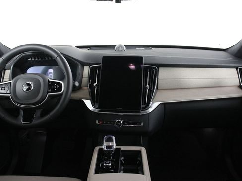 New 2026 Volvo XC90 B6 Ultra image 5