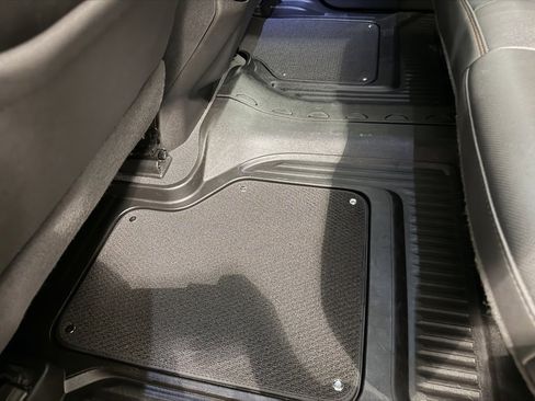 Used 2024 GMC Sierra 1500 AT4 w/ Technology Package image 39