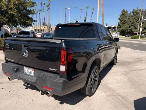 Used 2023 Honda Ridgeline Sport image 5