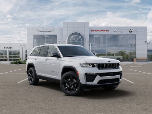 New 2026 Jeep Grand Cherokee Limited w/ Limited Altitude Package image 5