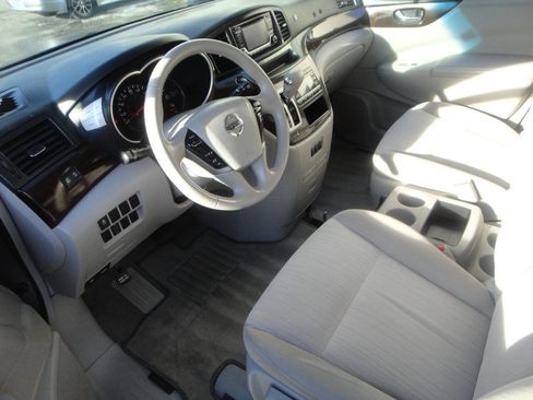 Used 2016 Nissan Quest SV image 7