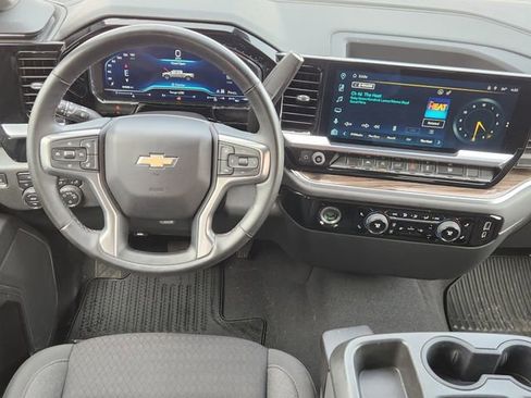 Used 2023 Chevrolet Silverado 1500 LT AWD/4WD image 27