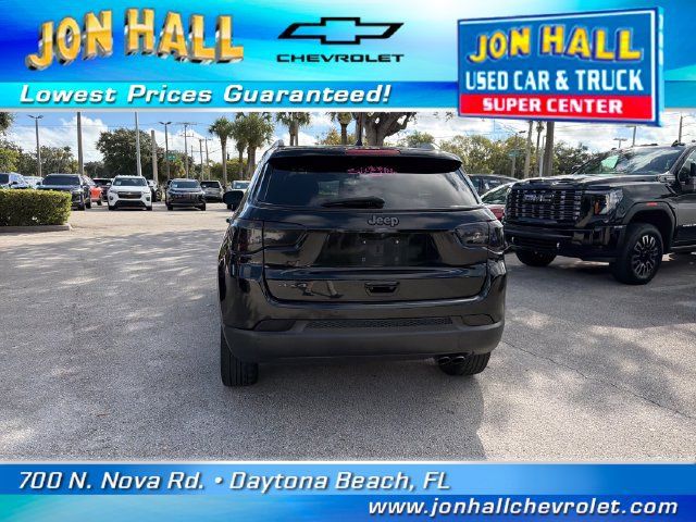 Used 2021 Jeep Compass Latitude w/ Sun and Sound Group AWD/4WD image 7