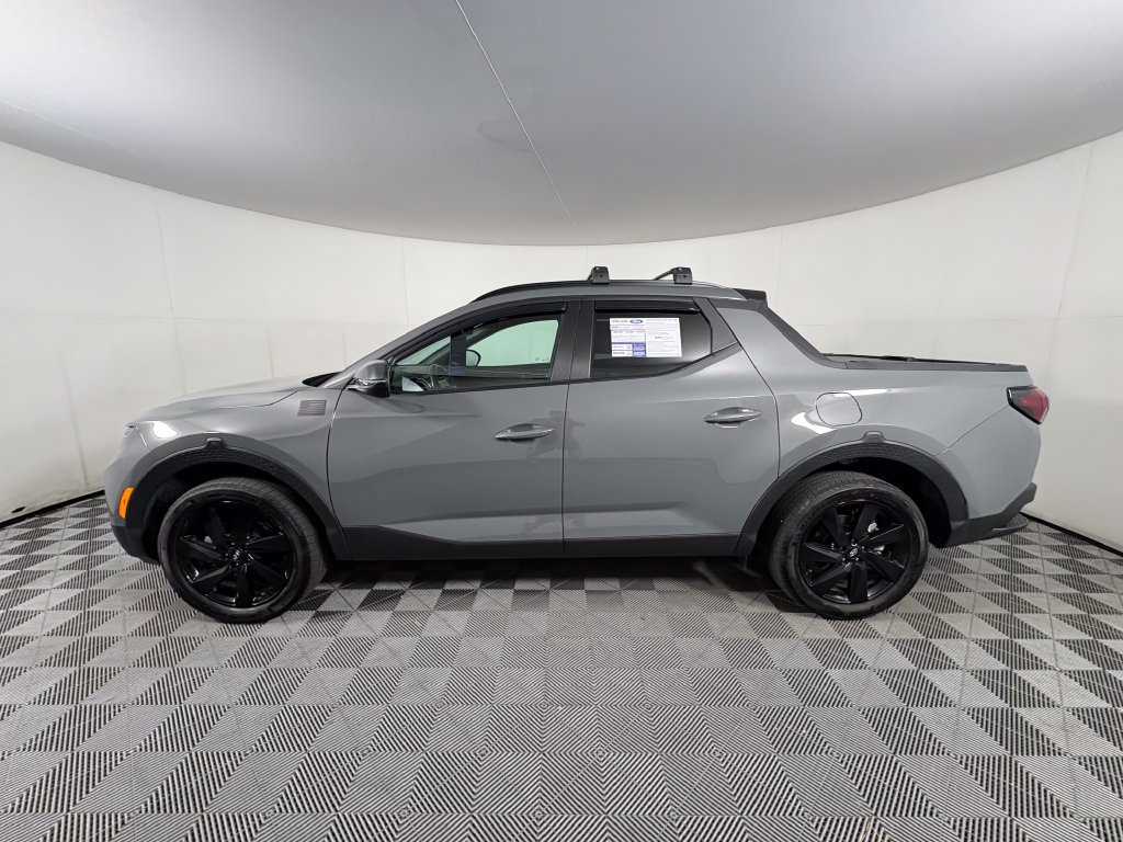 Used 2023 Hyundai Santa Cruz SEL Premium AWD/4WD image 2