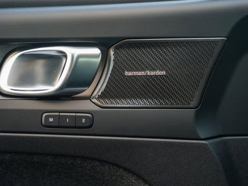 New 2026 Volvo XC40 B5 Ultra w/ Protection Package Premier image 40