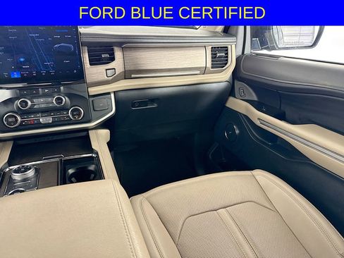 Certified 2024 Ford Expedition Limited image 25