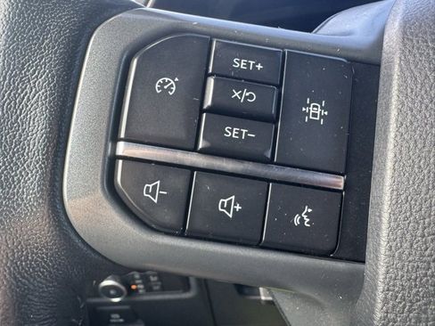 Used 2022 Ford F150 XLT w/ Equipment Group 302A High image 16