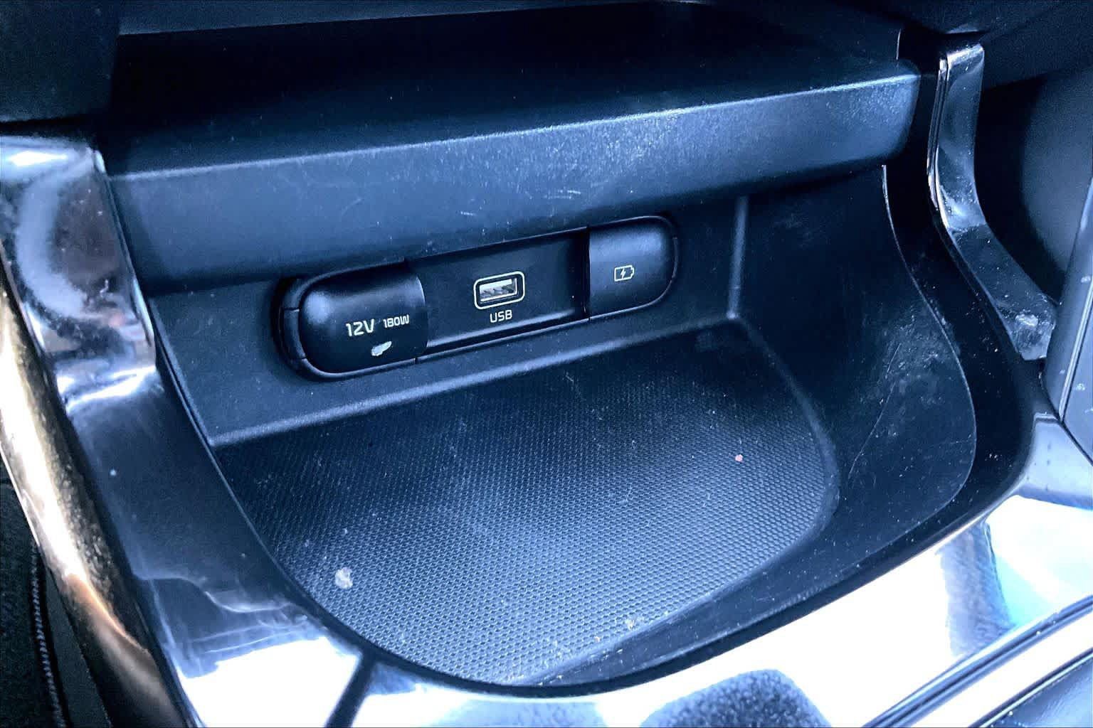 Used 2023 Kia Seltos S w/ Navigation Package FWD image 33