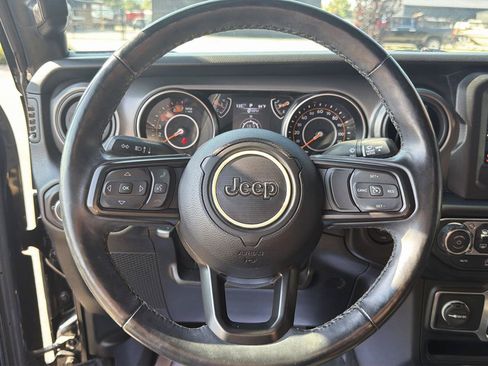 Used 2022 Jeep Wrangler Sport AWD/4WD image 10