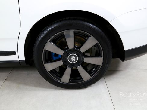 Certified 2023 Rolls-Royce Cullinan w/ Cullinan Package AWD/4WD image 39