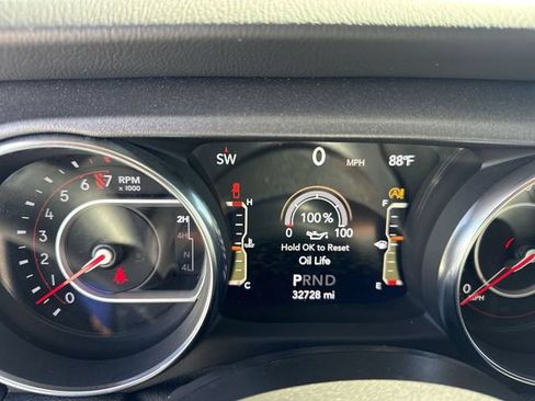 Used 2020 Jeep Gladiator Mojave AWD/4WD image 15