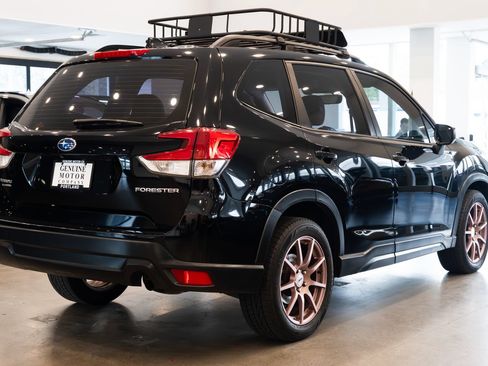 Used 2021 Subaru Forester AWD/4WD image 4