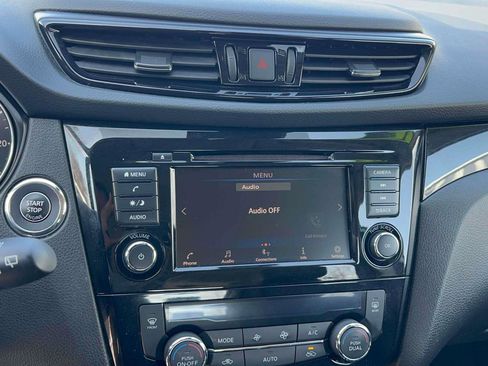 Used 2022 Nissan Rogue Sport SV w/ Technology Package AWD/4WD image 20
