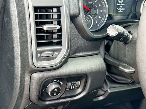 New 2026 RAM 1500 4x4 Crew Cab image 10