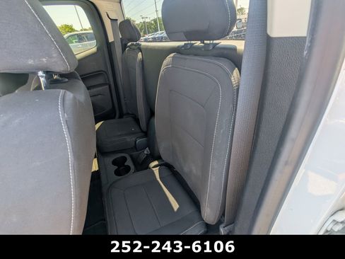 Used 2015 Chevrolet Colorado LT w/ LT Convenience Package RWD image 11