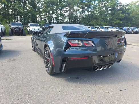 Used 2019 Chevrolet Corvette Z06 RWD image 2
