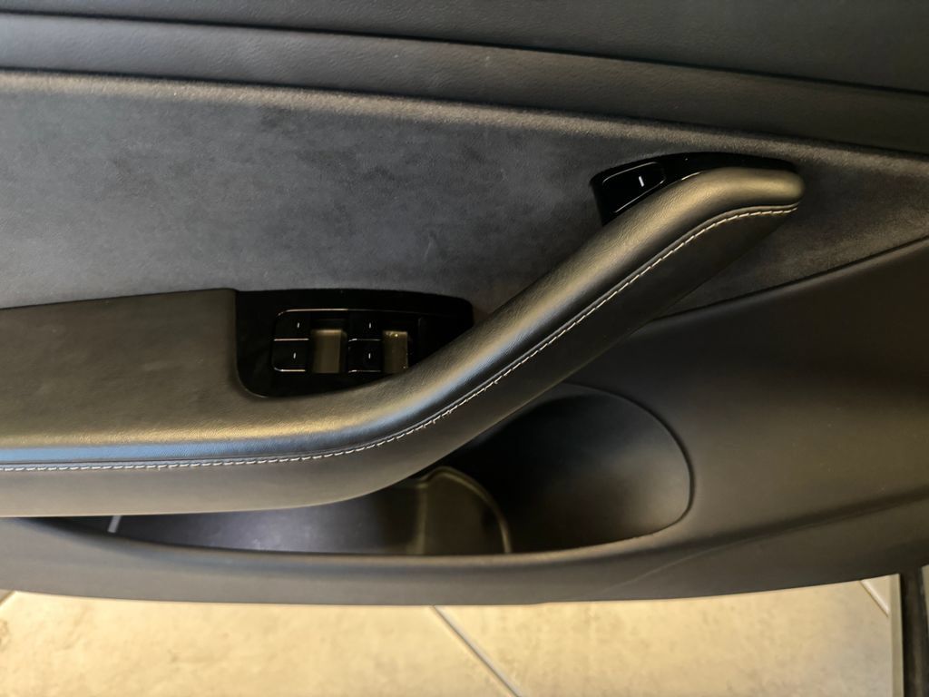 Used 2019 Tesla Model 3 Performance AWD/4WD image 18