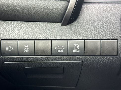 Used 2023 Toyota Camry LE image 40