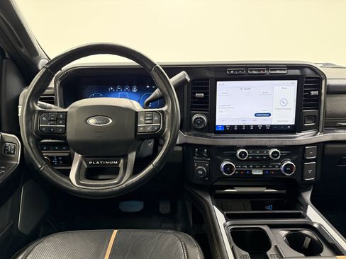 Used 2023 Ford F450 Platinum image 32