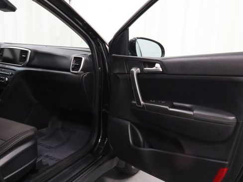 Used 2022 Kia Sportage LX w/ LX AWD Value Edition Package image 16