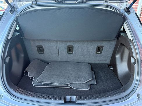 Used 2023 Chevrolet Bolt LT image 33