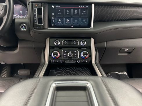 Used 2023 GMC Yukon Denali image 40