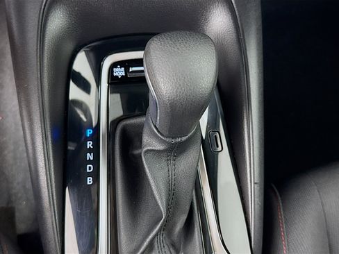 Used 2025 Toyota Corolla SE FWD image 18