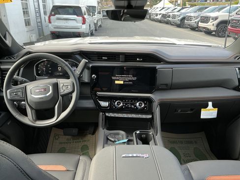 New 2026 GMC Sierra 2500 AT4 w/ AT4 Premium Plus Package AWD/4WD image 11