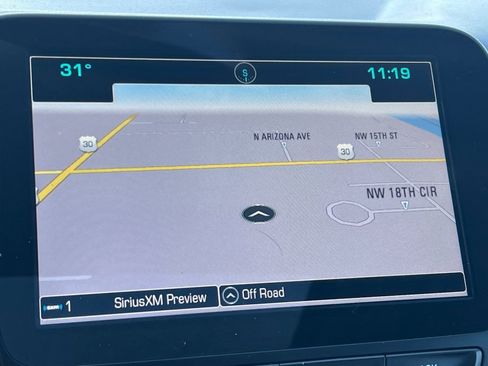 Used 2018 Chevrolet Equinox Premier image 16