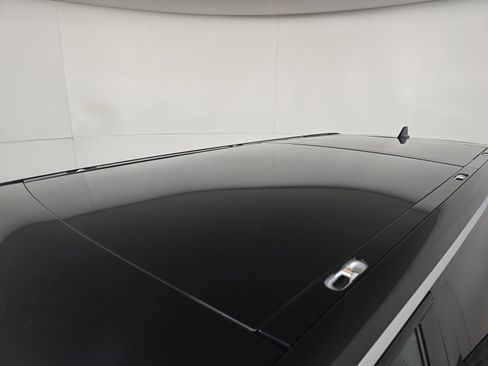 Used 2022 Rivian R1S Launch Edition image 13