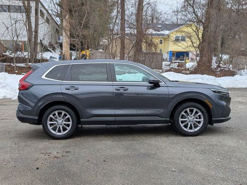 Used 2024 Honda CR-V EX image 2