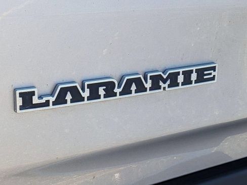 Used 2022 RAM 1500 Laramie AWD/4WD image 10
